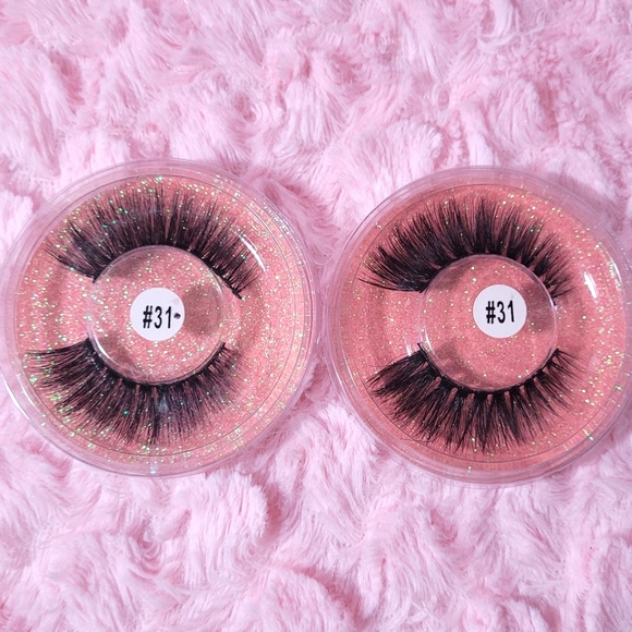 ✨️2 Sets of 3D False Eyelashes - Picture 12 of 13